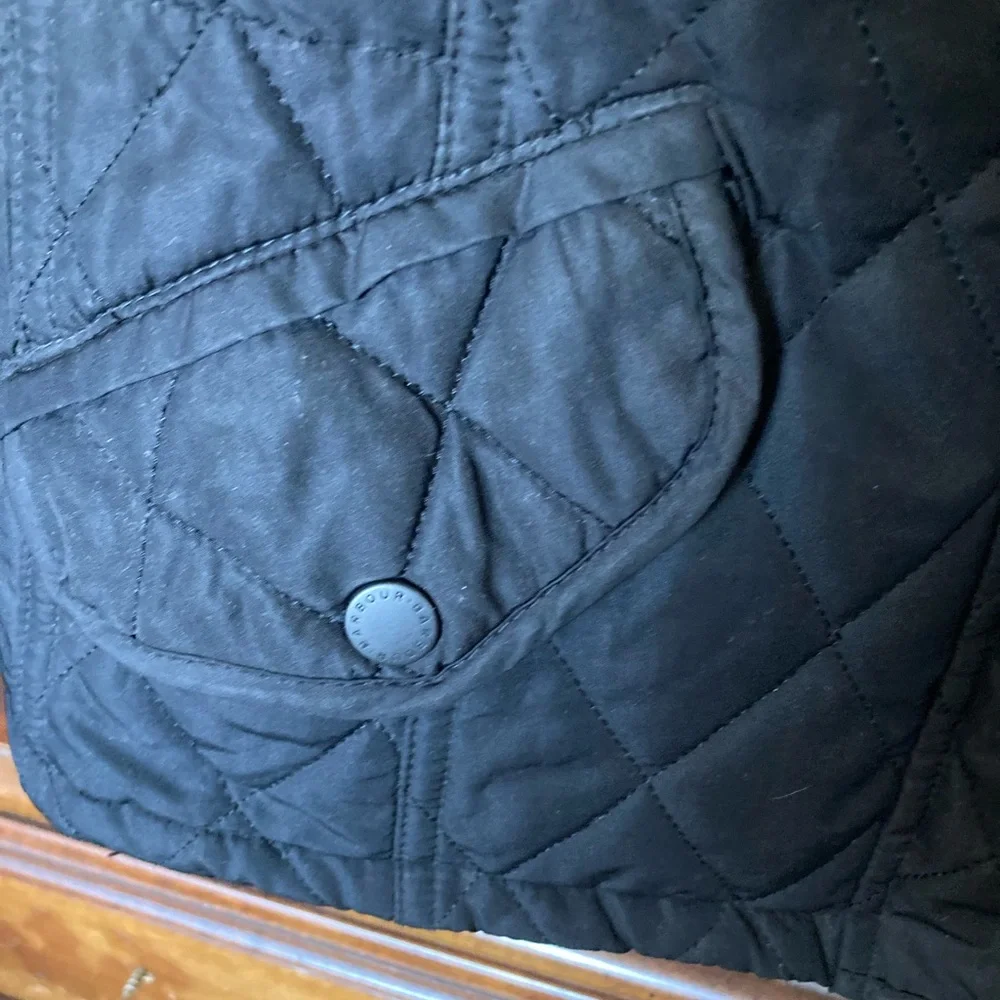 Barbour Navy Quilted Jacket - Picture 6 of 7
